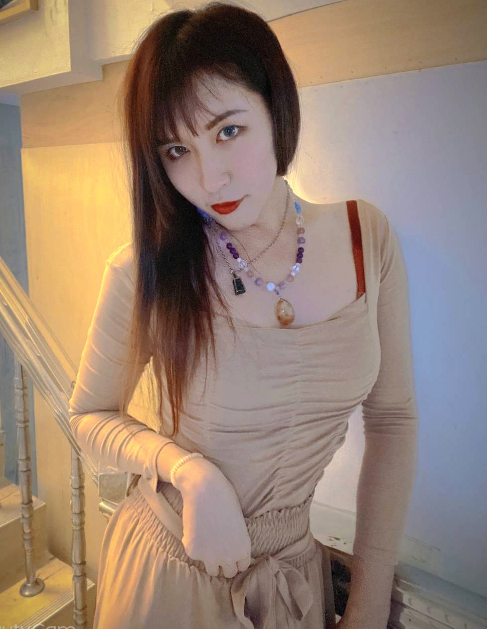 Zoe 婕葳