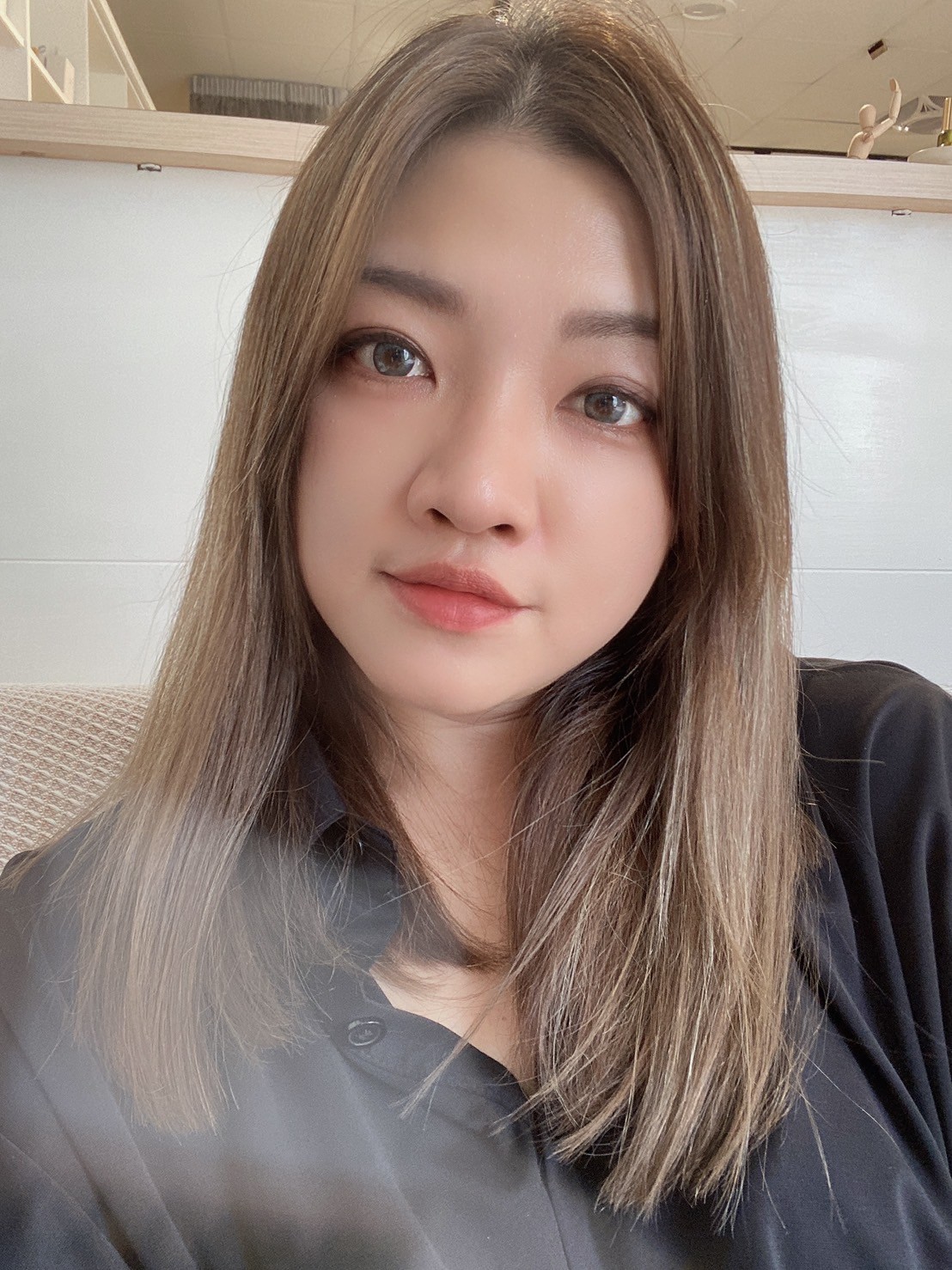 慢慢 （深呼吸美胸、釋壓桿筋、舒壓酥麻、半永久紋繡）
