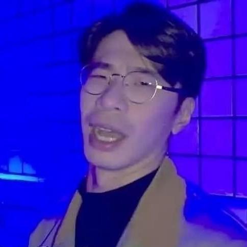 Johnny chou