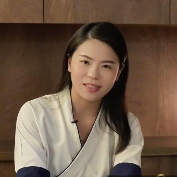 首護神王子伊