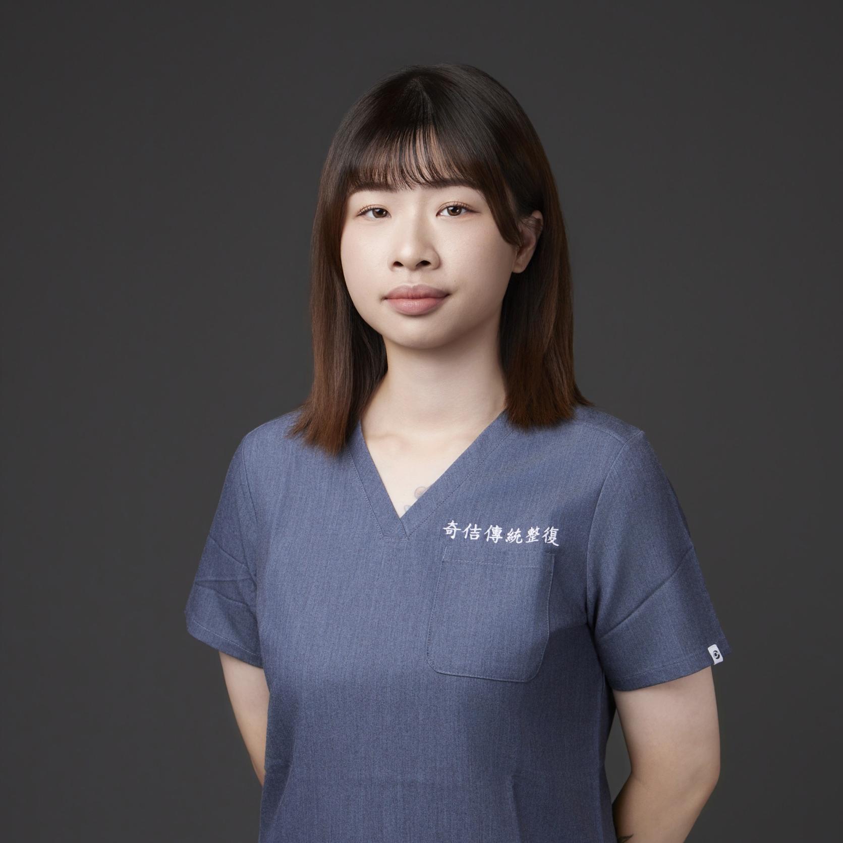 調理師 佳穎