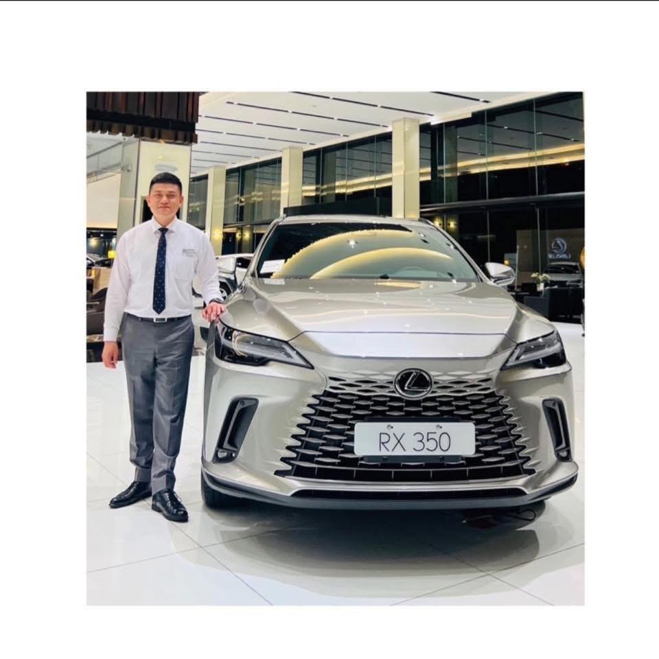 Lexus 台中營業所施課長